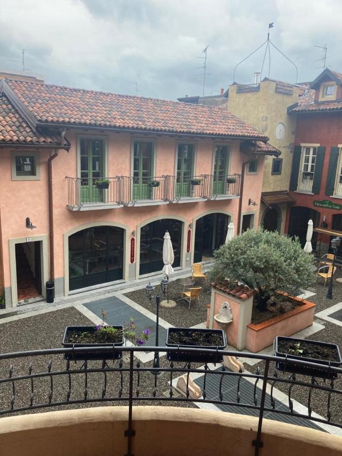 La Corte Di Vicolo Torre Uboldo Luaran gambar