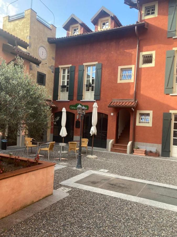 La Corte Di Vicolo Torre Uboldo Luaran gambar